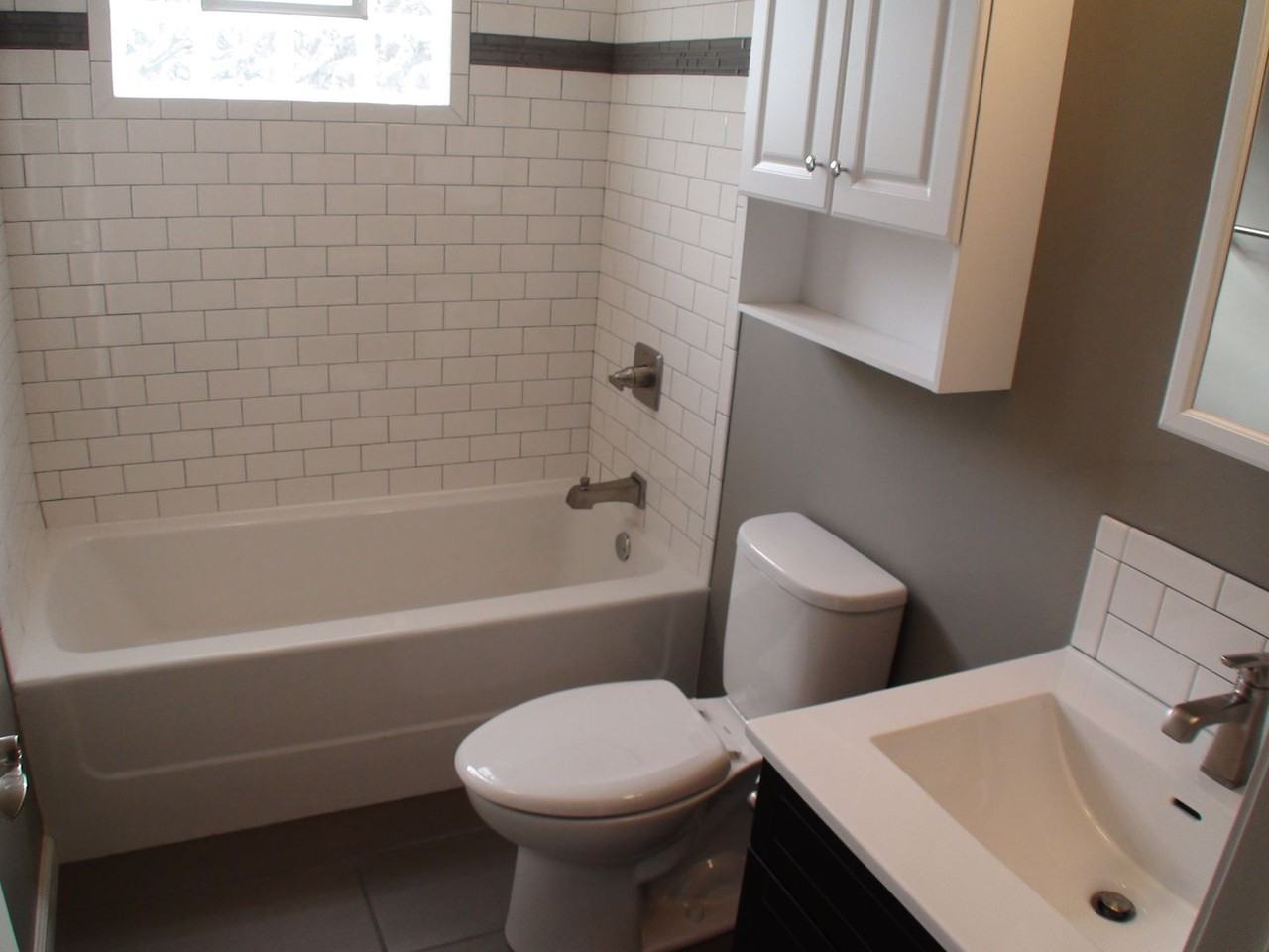 413 Hessel Blvd - Photo 4 of 16