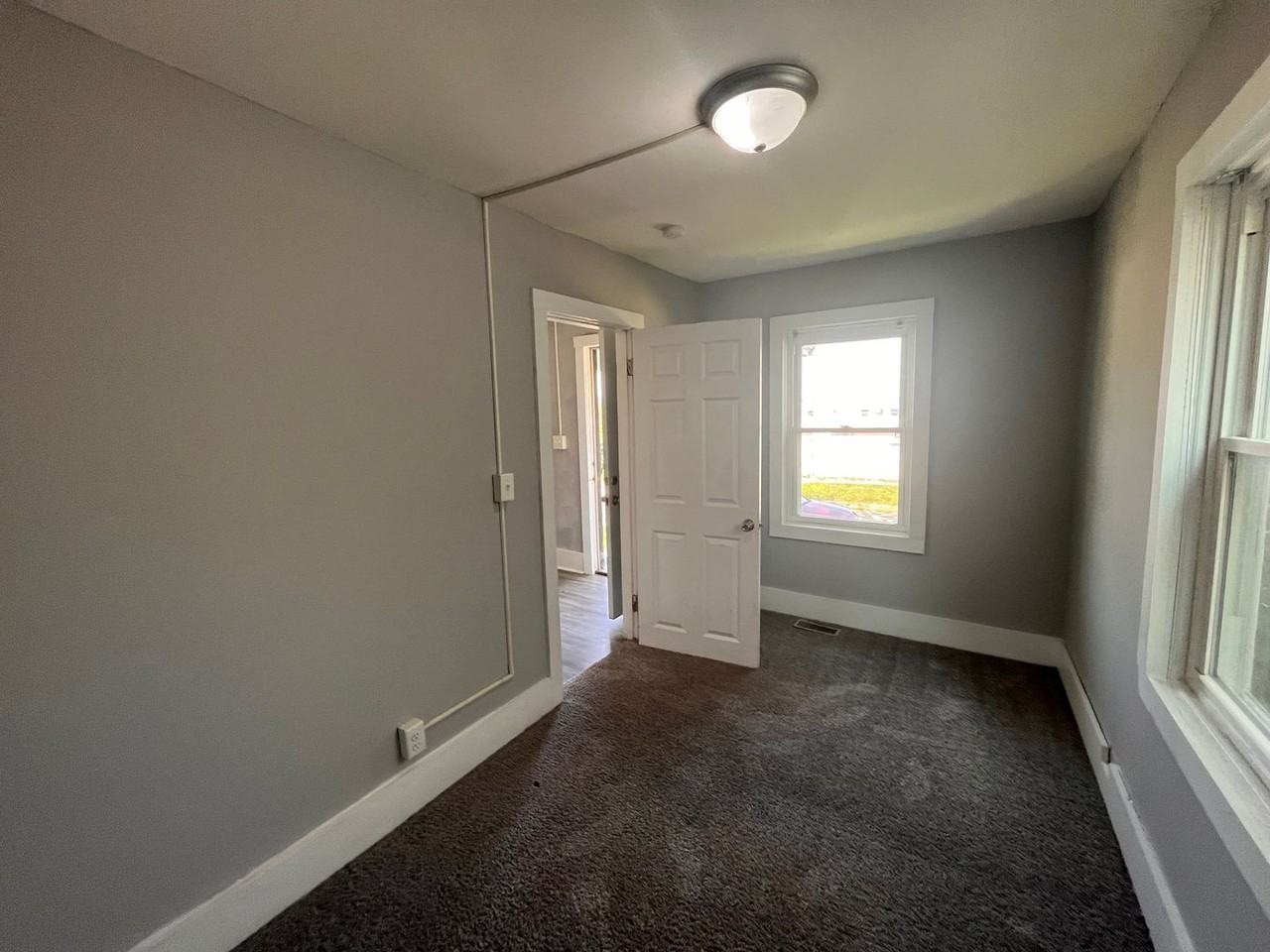 2848 5 1/2 Ave - Photo 3 of 10