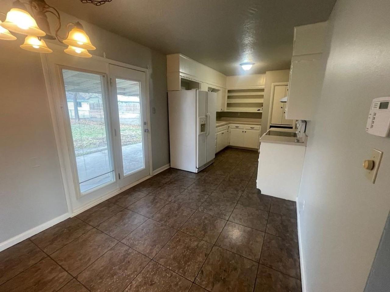 1331 Denison Dr - Photo 4 of 15