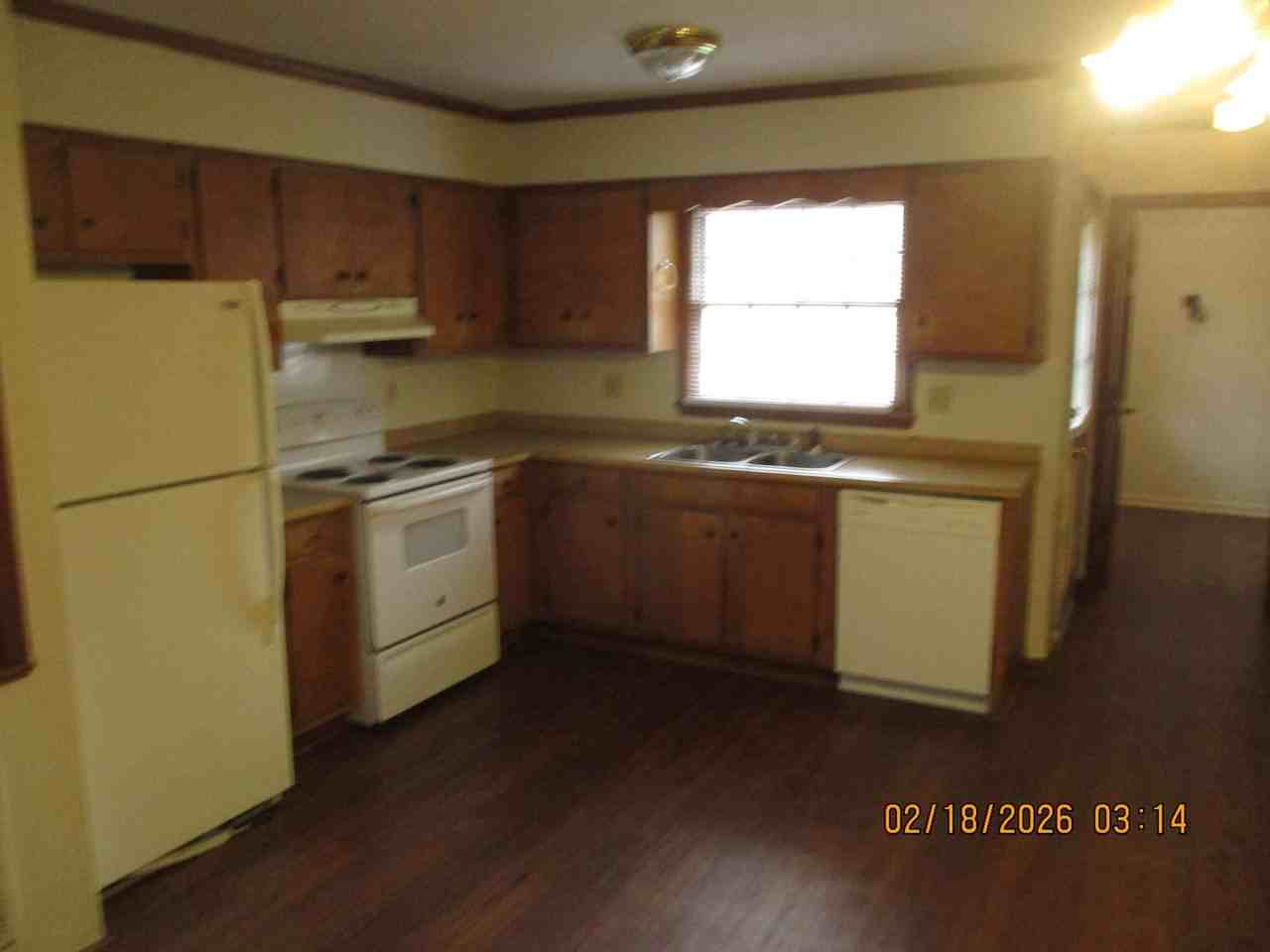 1303 Westwood Dr Apt A - Photo 3 of 5