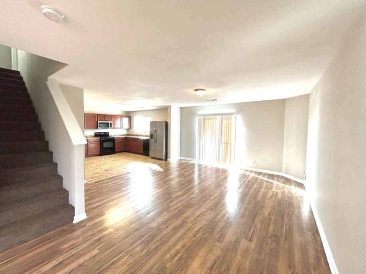 3243 Avalon Lake Dr - Photo 3 of 23