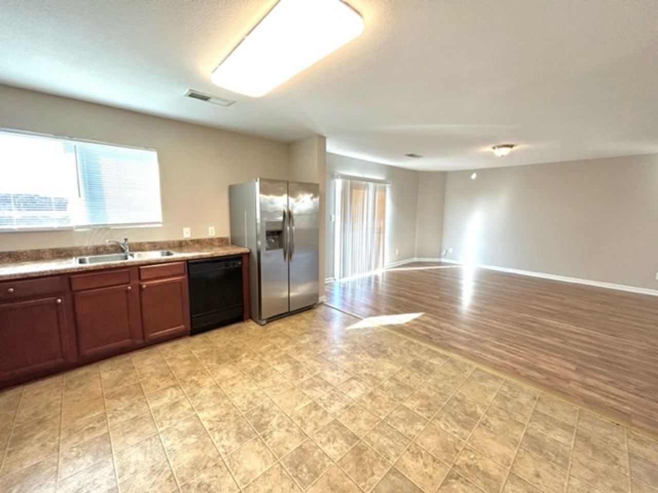 3243 Avalon Lake Dr - Photo 7 of 23