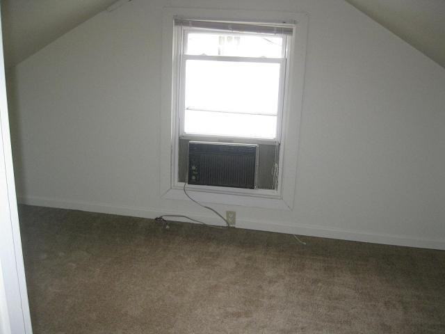 1928 Liberty Rd - Photo 5 of 11