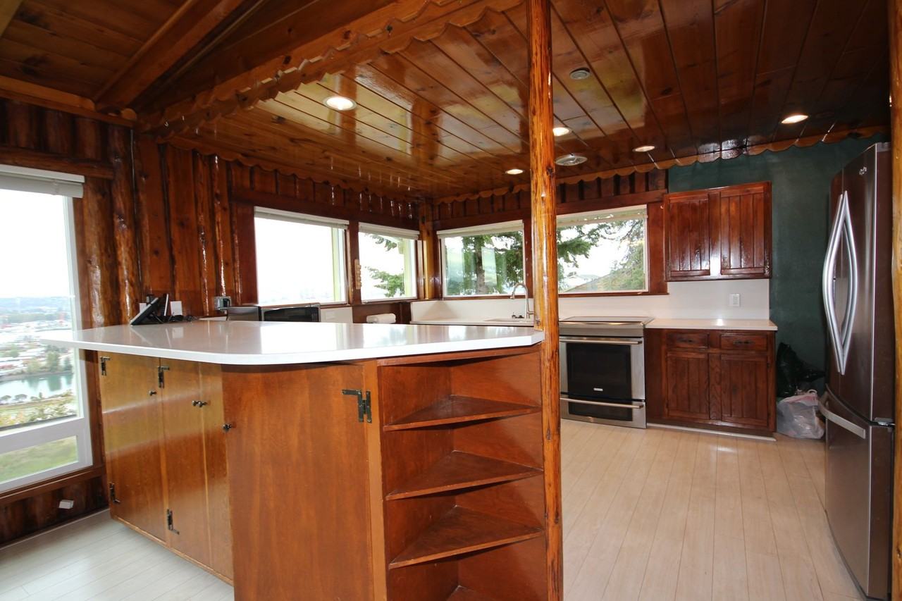 1002 Browns Point Blvd - Photo 7 of 25