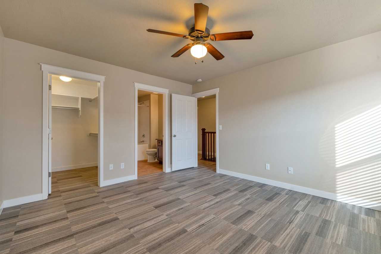 2453 S Andover St - Photo 3 of 15