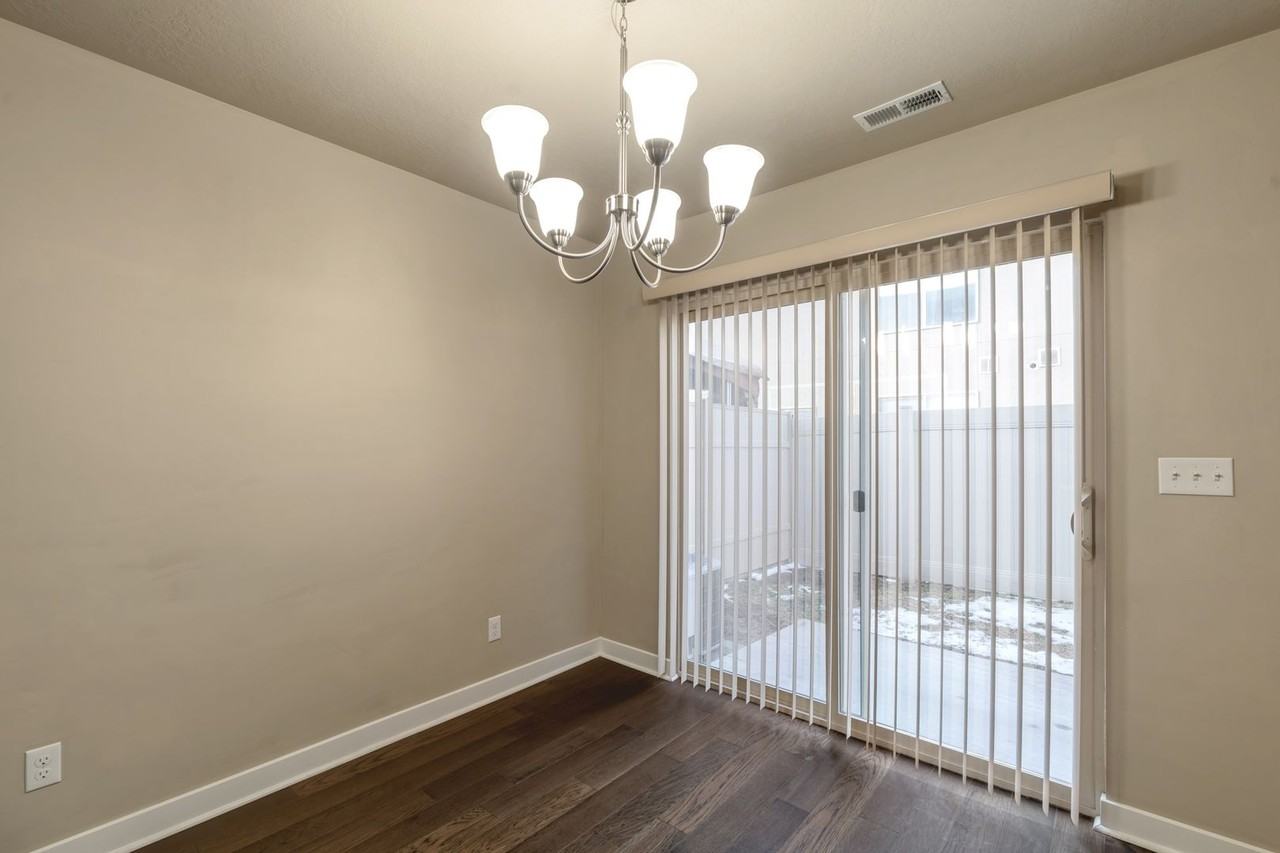 2453 S Andover St - Photo 5 of 15