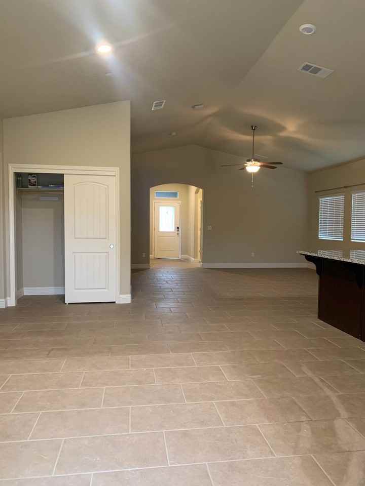 770 Strada St - Photo 4 of 20