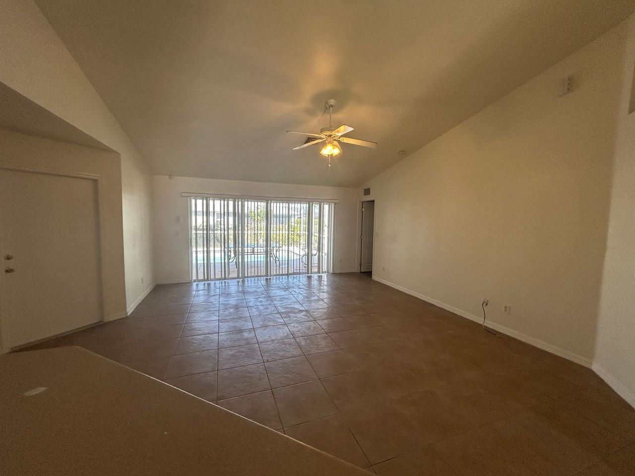 227 227 NW 3rd Terrace - 227 NW 3rd Terrace-Annual - Photo 5 of 11