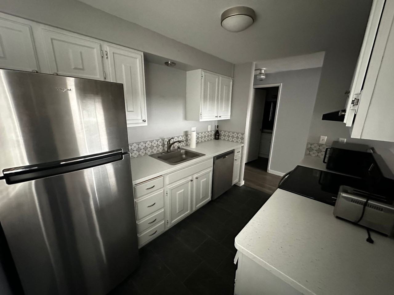 308 E Weile Ave #3 - Photo 3 of 10