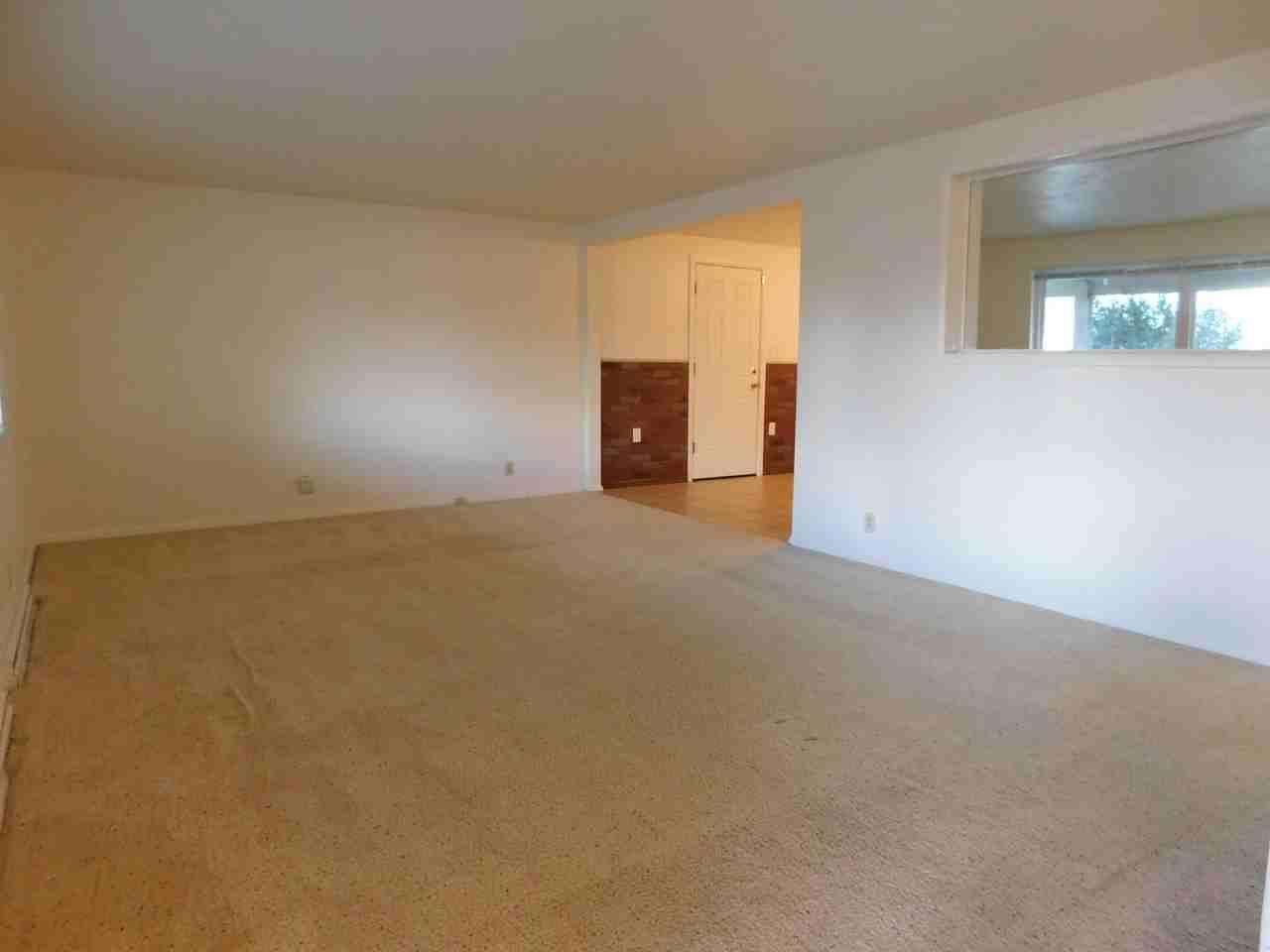 193 Thompson Rd - Photo 5 of 27