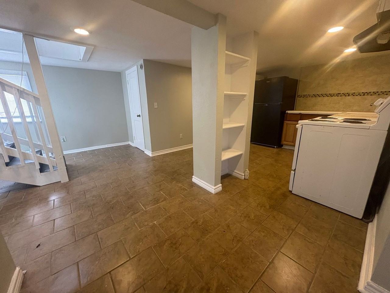 2205 33rd St Rear - Photo 3 of 10