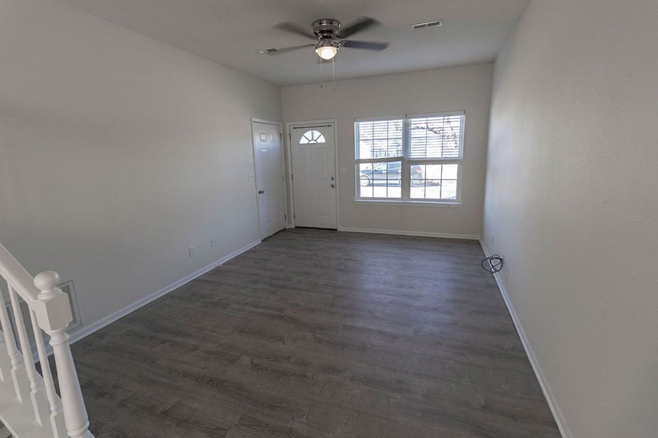 5000 Derby Ridge Dr #106 - Photo 5 of 30