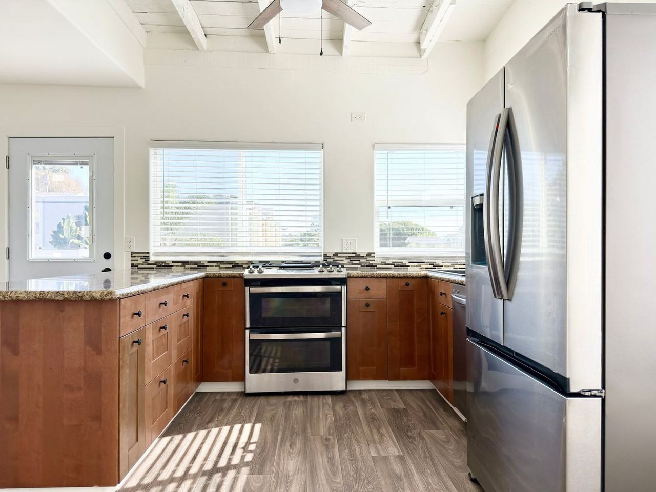 141 Chesterfield Dr - Photo 6 of 13