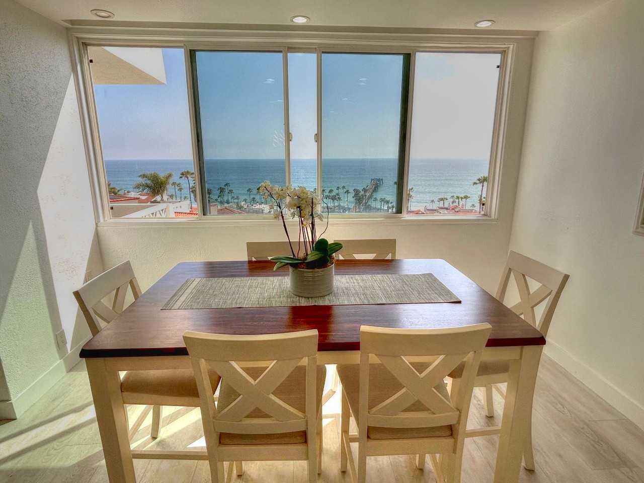 420 Monterey Ln Apt 3d - Photo 2 of 25