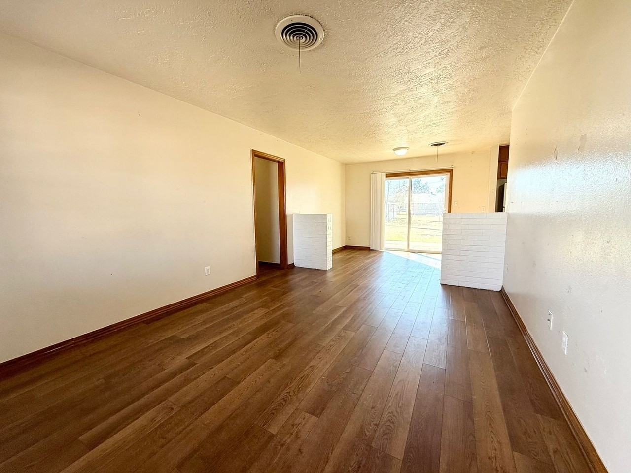 1412 Hayes St - Photo 3 of 17