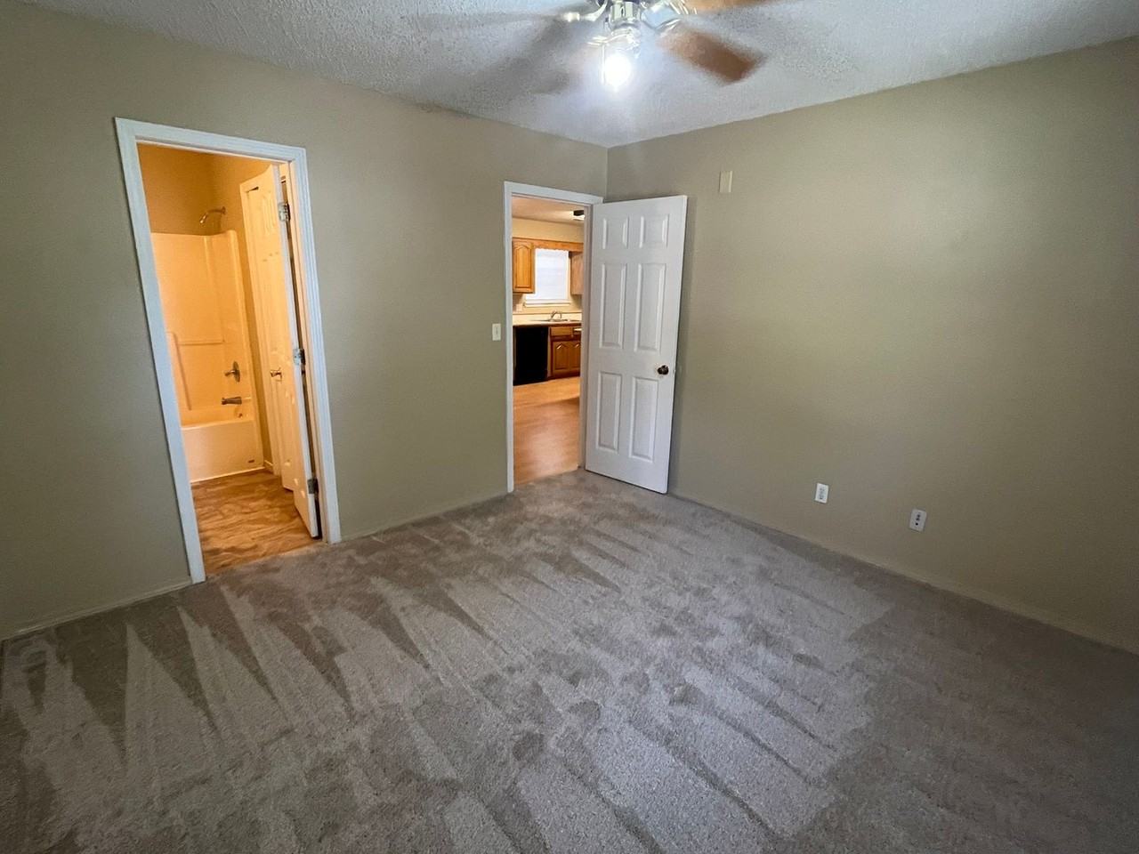 406 Shadow Dr - Photo 7 of 13