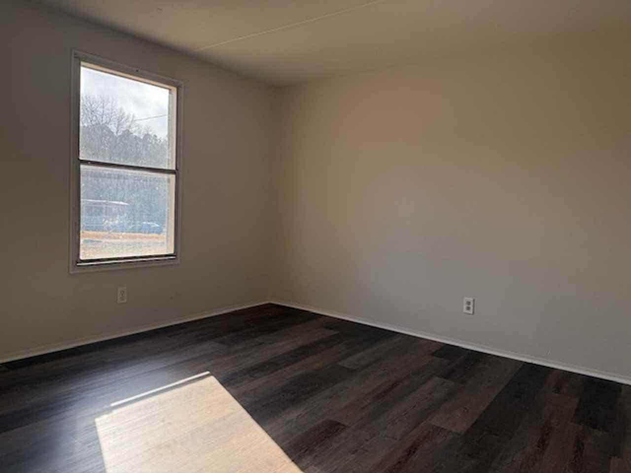 124 Dakota Dr - Photo 2 of 4