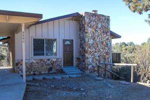 featured image of 550 Eastwood Pl