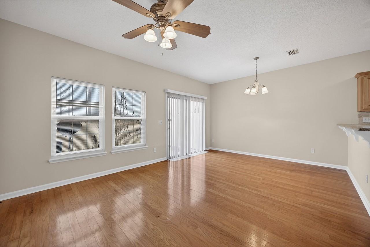 12296 Coconut Grove Ct - Photo 7 of 25