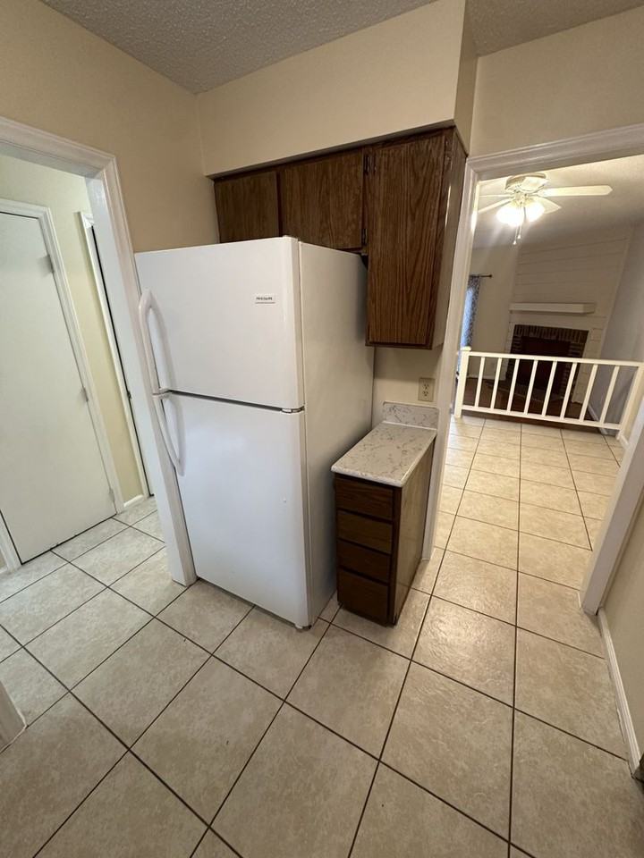 4912 N New Hope Rd - Photo 3 of 15