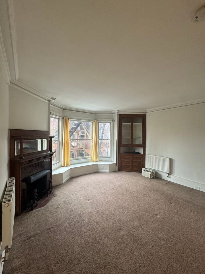 132 Lancaster St - Photo 7 of 9