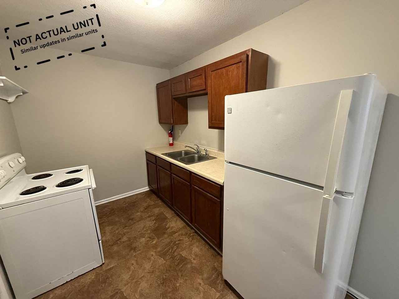 1612 Richardson St #6 - Photo 6 of 15