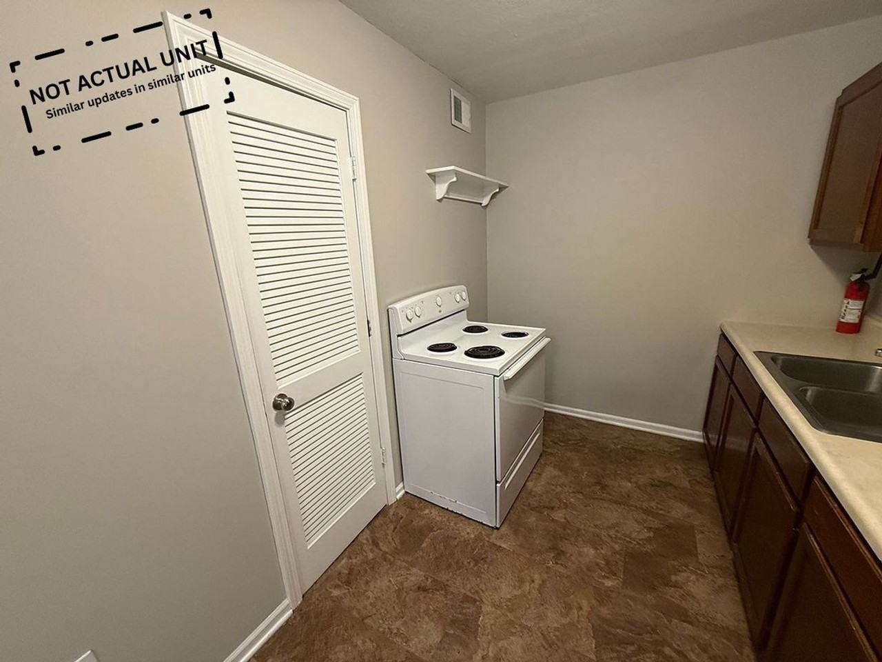 1612 Richardson St #6 - Photo 7 of 15