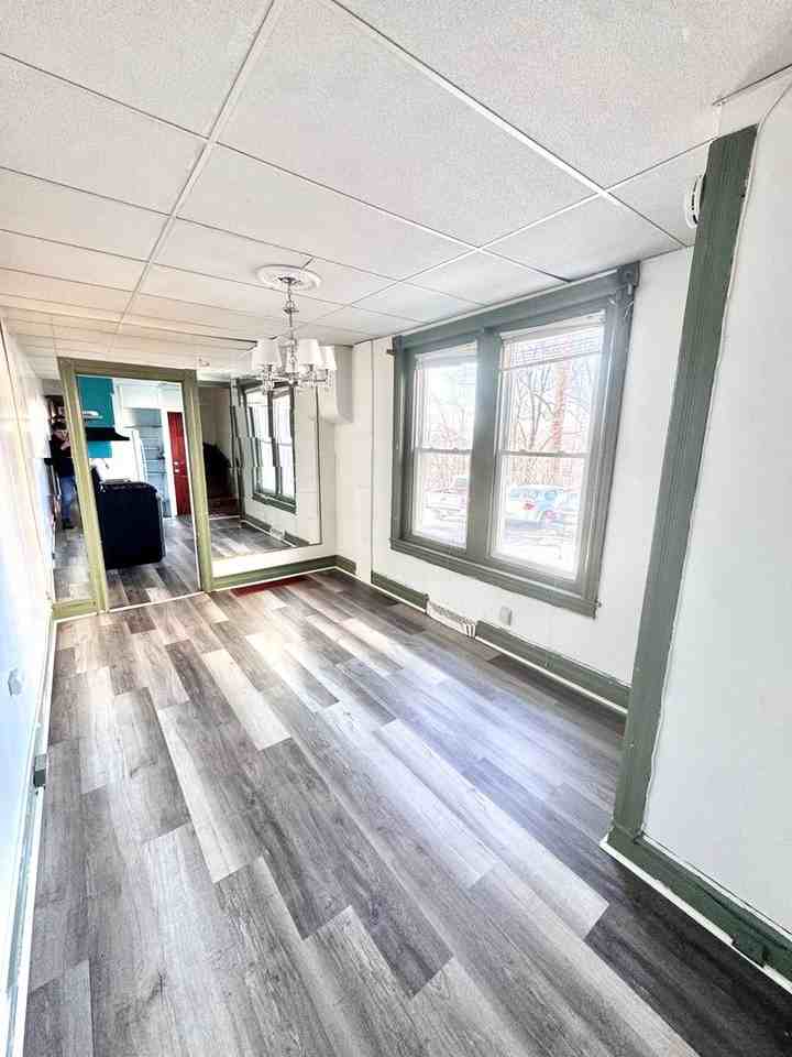 730 N 2nd St - Photo 4 of 20