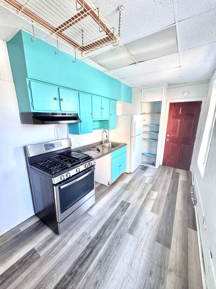 730 N 2nd St - Photo 6 of 20