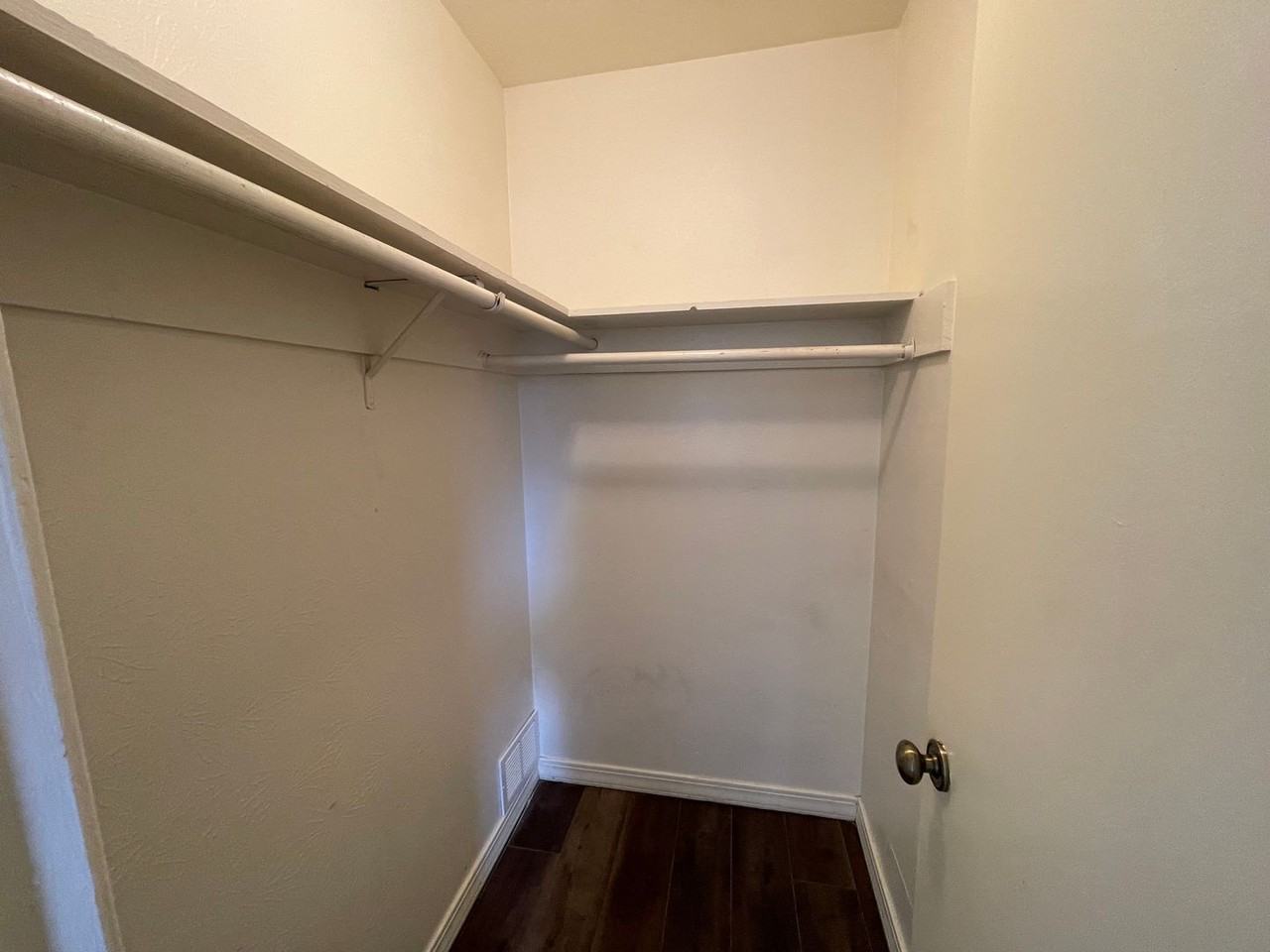 5705 E Texas St #116 - Photo 6 of 9