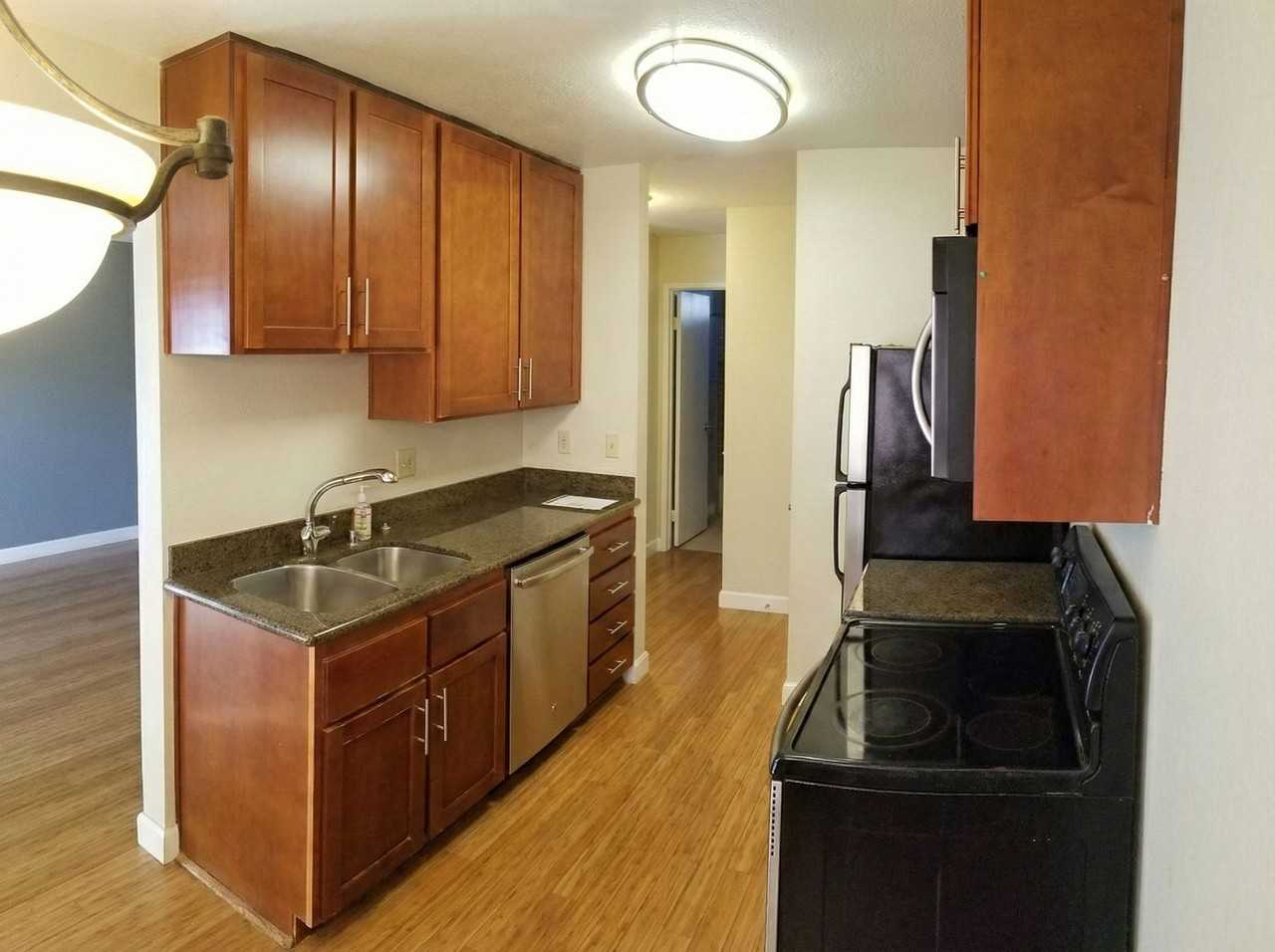 1570 165th Ave - Photo 7 of 19