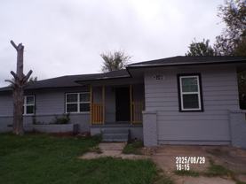 2308 Nw Ozmun Ave - Photo 1 of 1