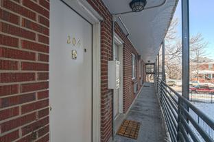 Beautiful desirable home in Denver! - Photo 1 of 1