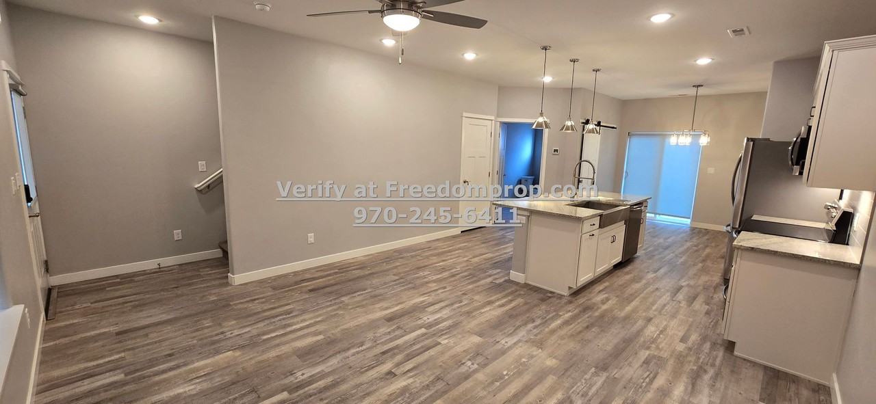 2463 Flat Top Ln #C - Photo 4 of 15