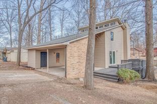 1504 Metzler Ln - Photo 1 of 1