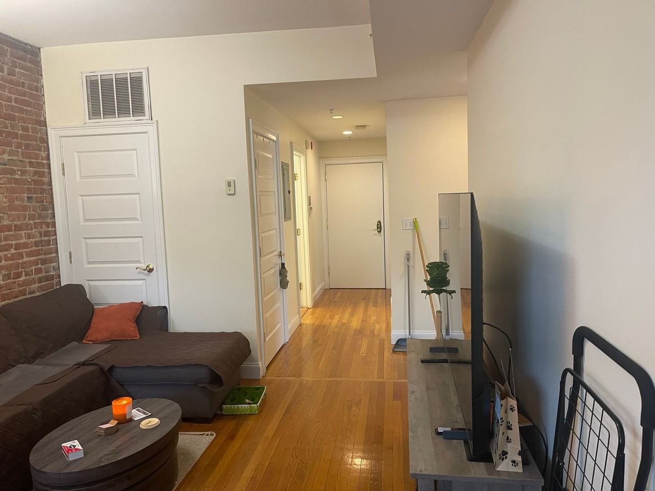 51 Ashford St - Photo 6 of 9