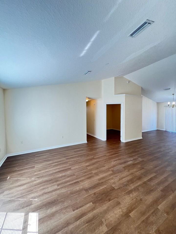 8341 Sw 135th Loop - Photo 4 of 24