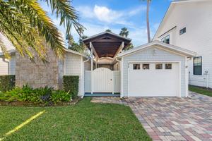 featured image of 370 10th St