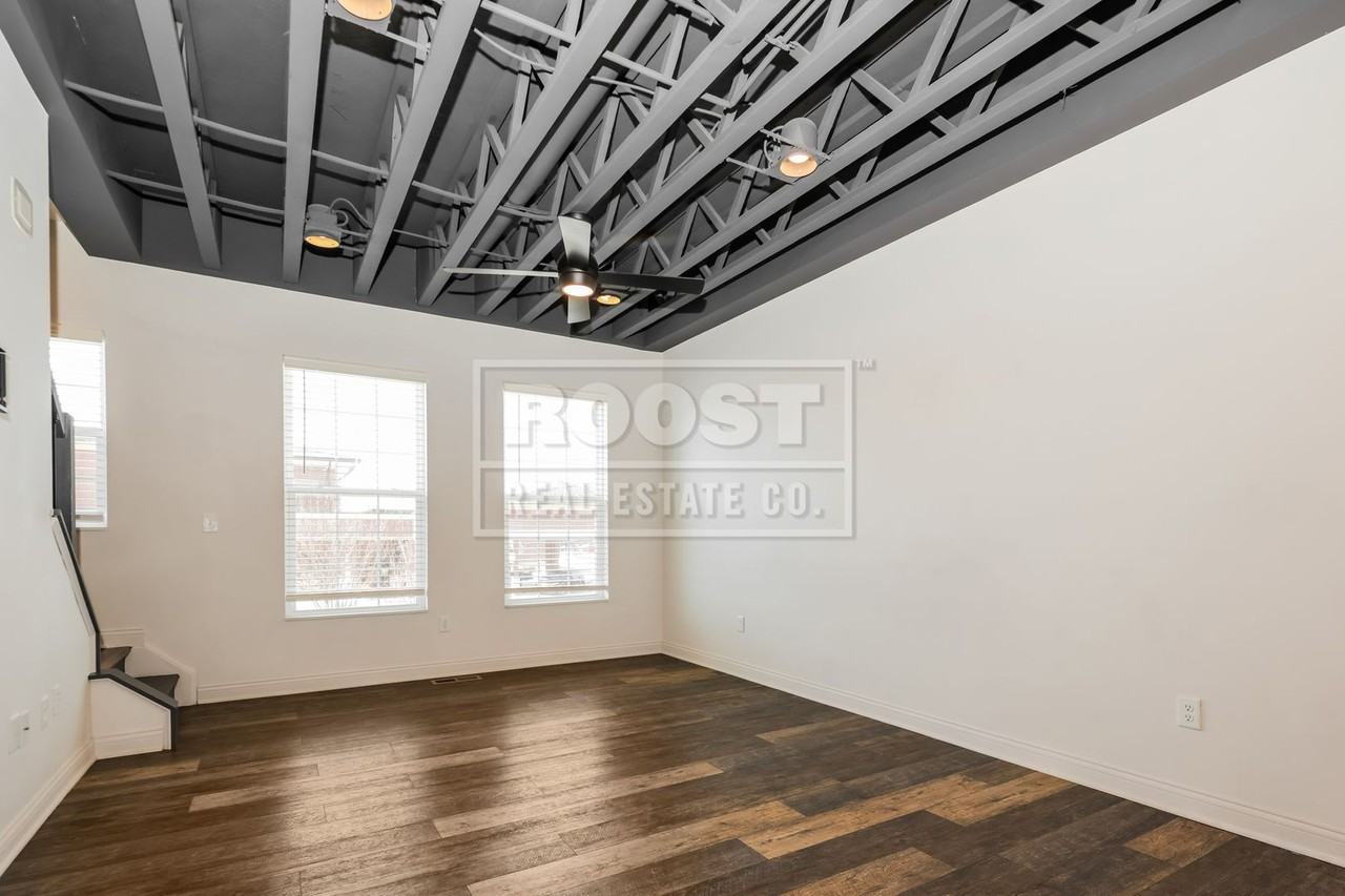 10 N Center St - Photo 3 of 15