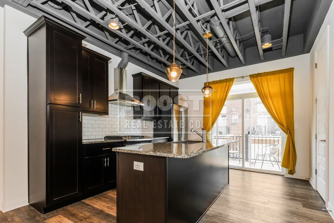 10 N Center St - Photo 6 of 15