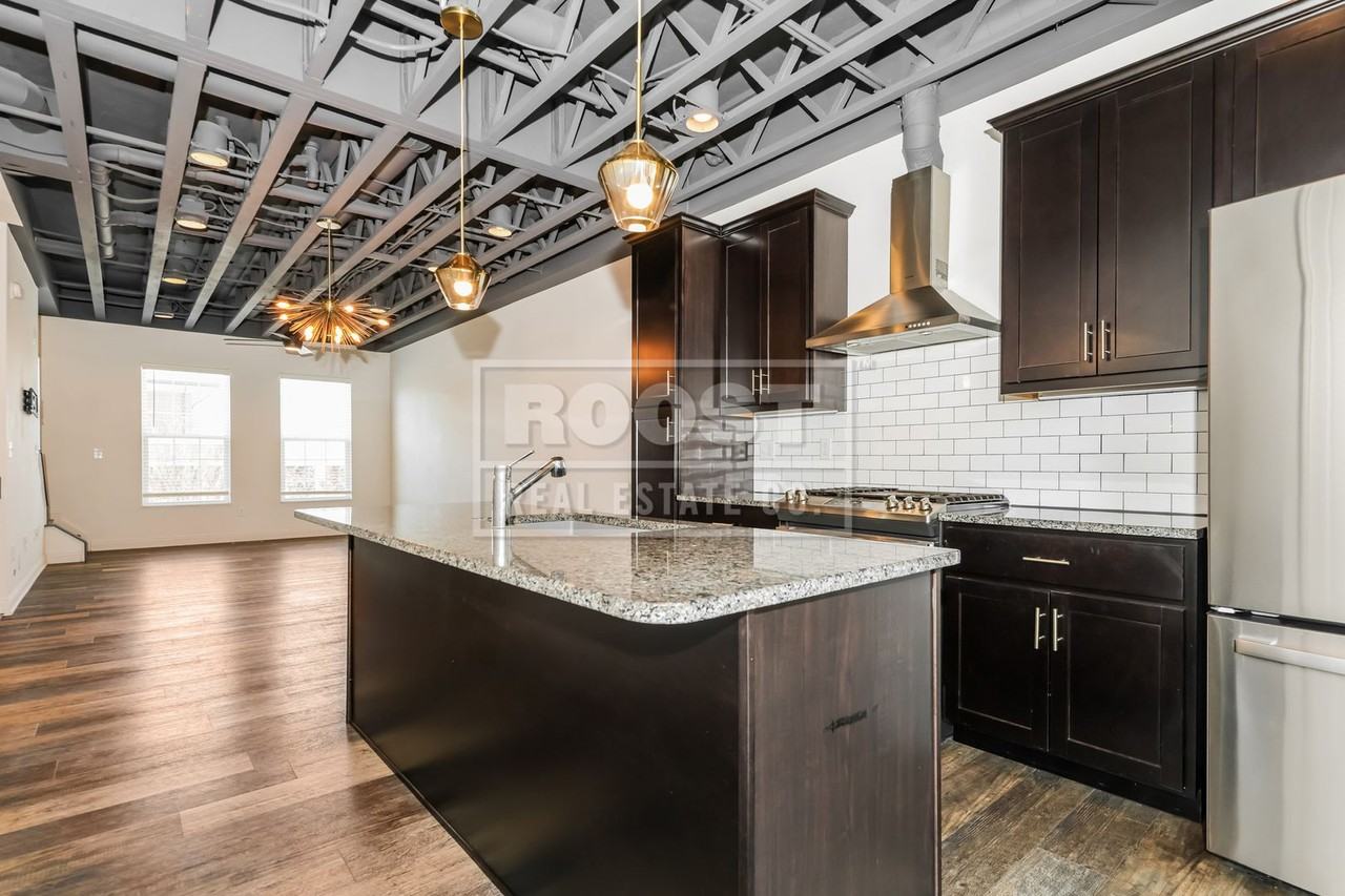 10 N Center St - Photo 7 of 15