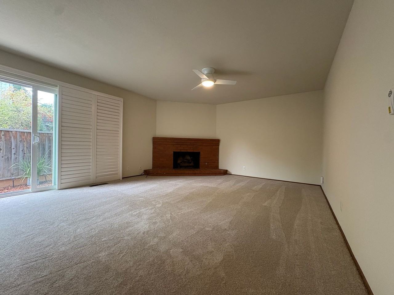 950 Boranda Ave #10 - Photo 3 of 21