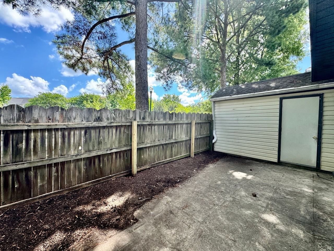 4530 Genoa Cir - Photo 6 of 40