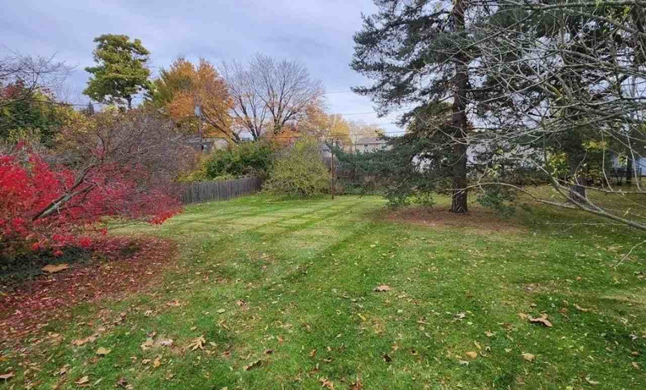 108 Glenbrook Rd - Photo 2 of 21