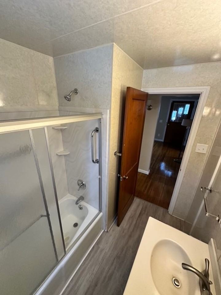 108 Glenbrook Rd - Photo 6 of 21