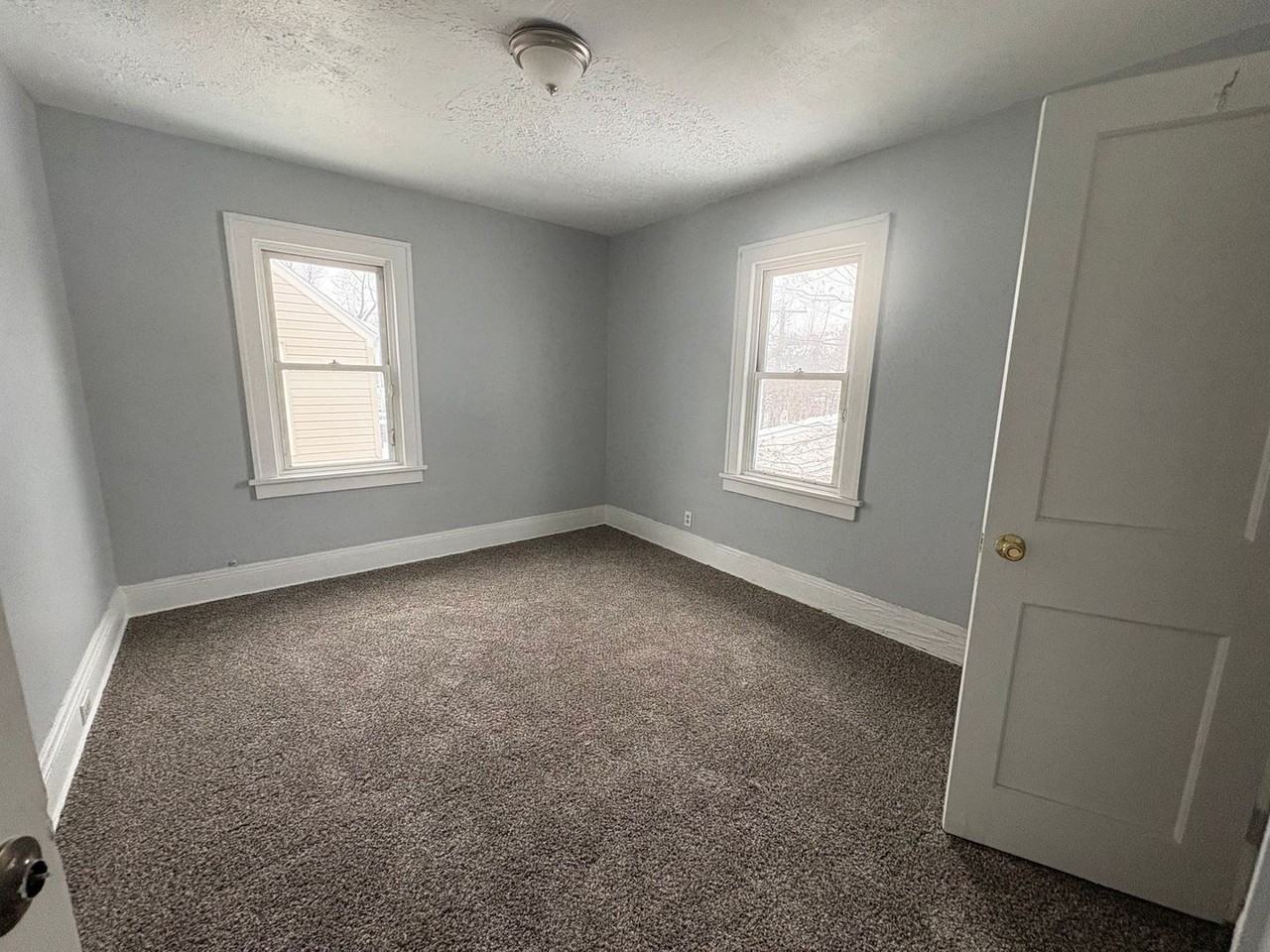 1007 Elbon Rd - Photo 2 of 7