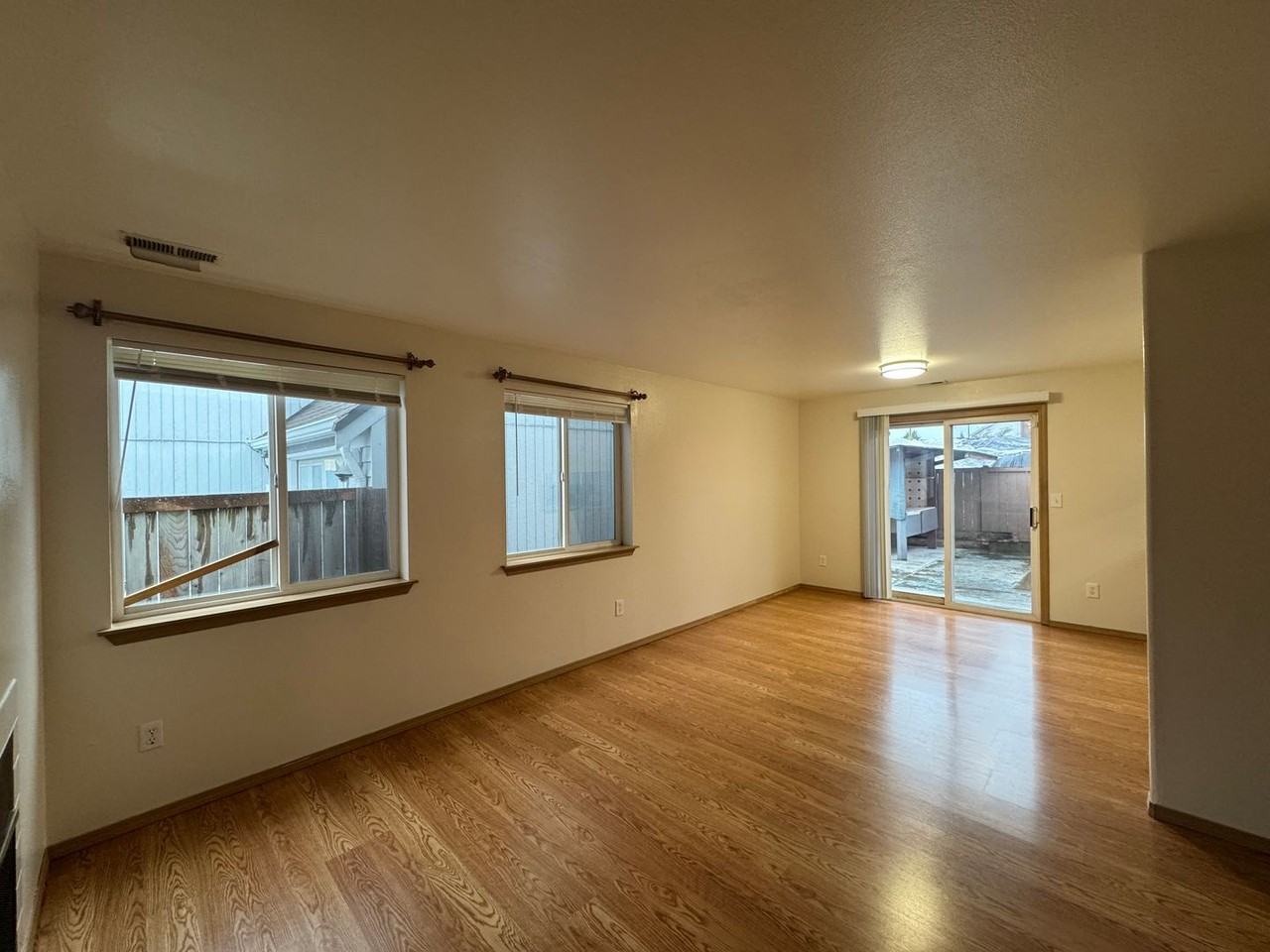 137 99th Street Ct E - Photo 4 of 18