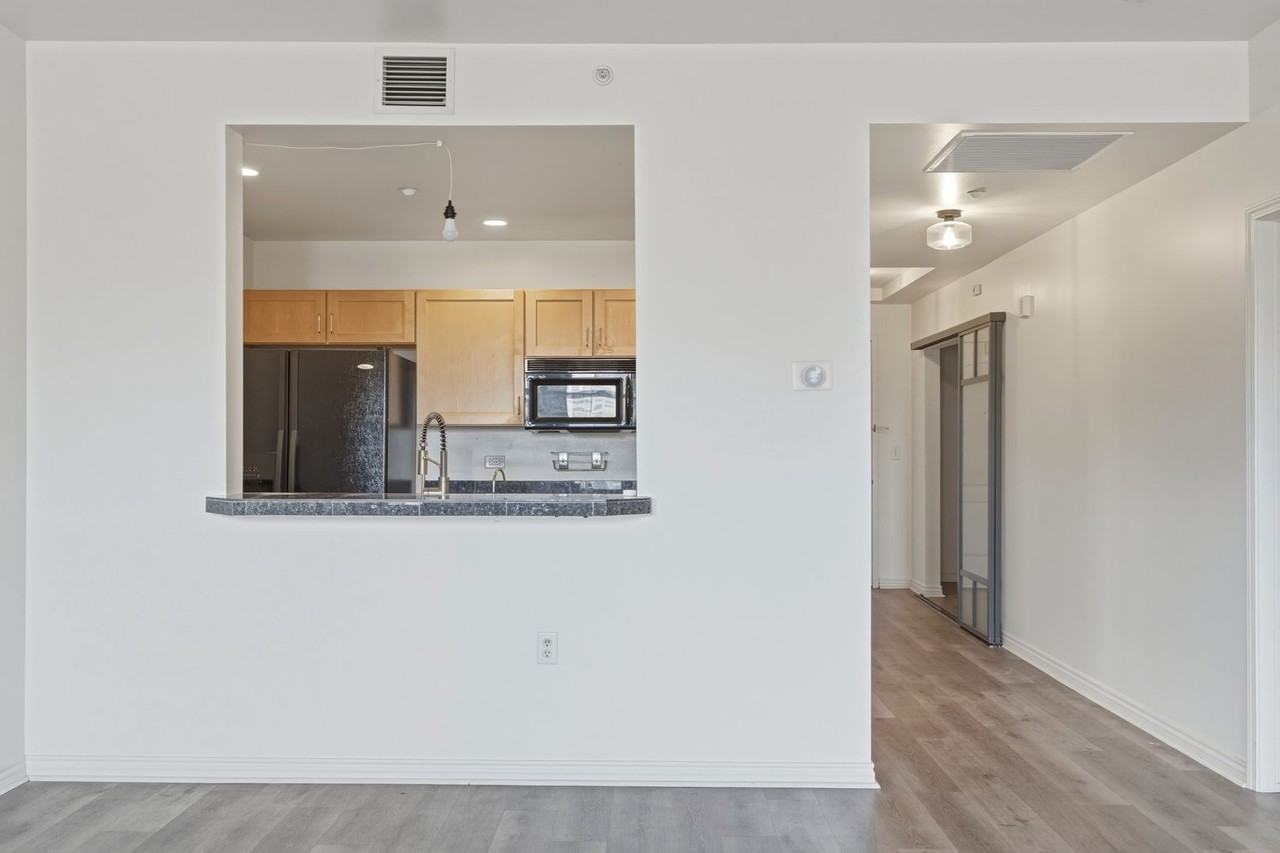 300 W 11th Ave #6J - Photo 6 of 26