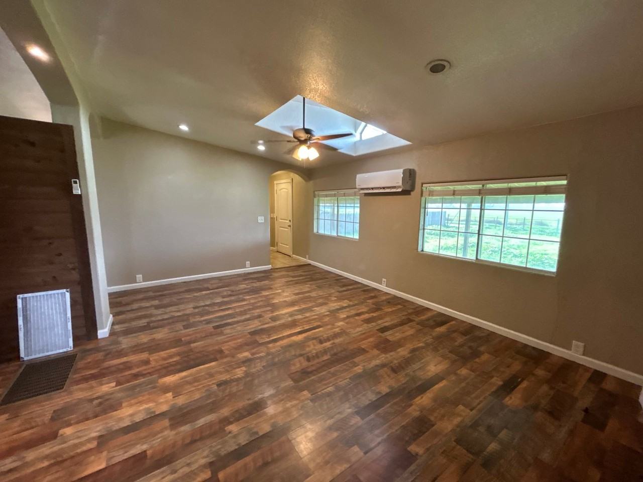 3132 Mccullagh Rd - Photo 3 of 20