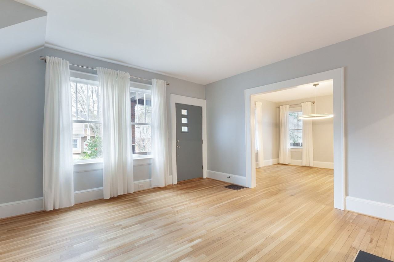 720 Argonne Ave Ne ##Ne - Photo 5 of 23